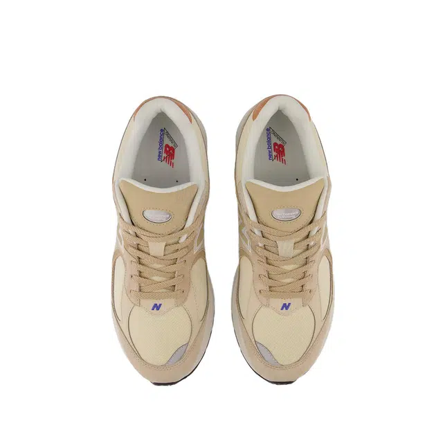 New Balance NB 2002R