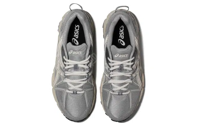 Asics 8