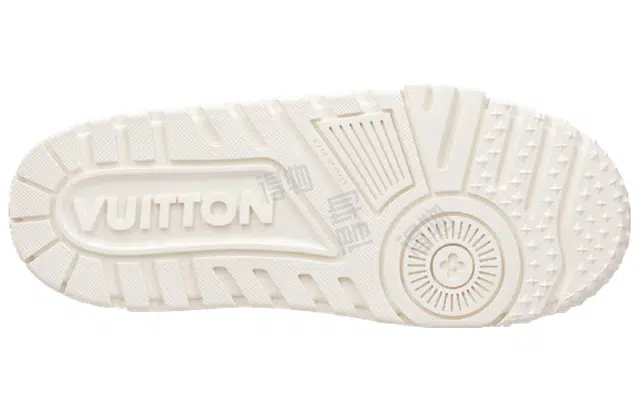 LOUIS VUITTON Trainer Maxi