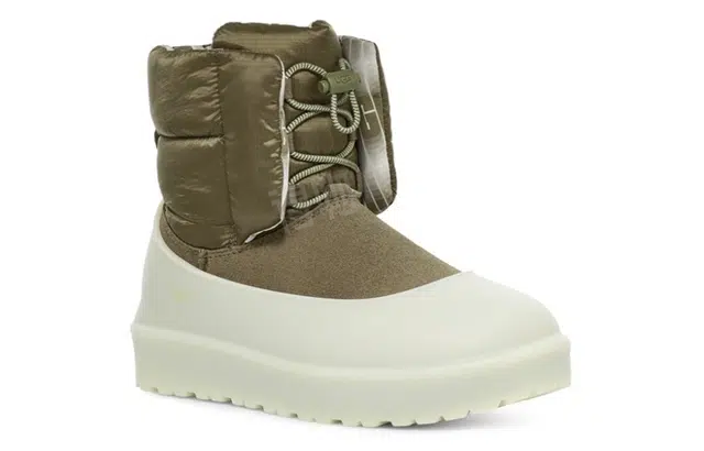 UGG