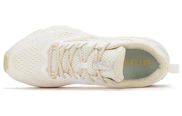 Mizuno Racer S