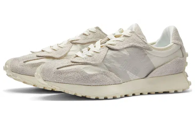 New Balance 327 Off White