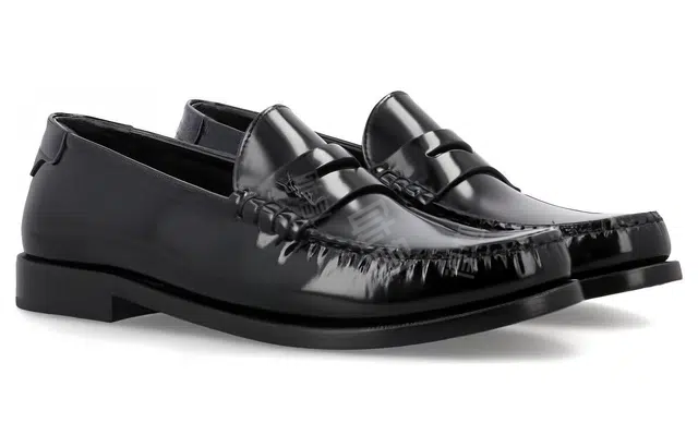 SAINT LAURENT