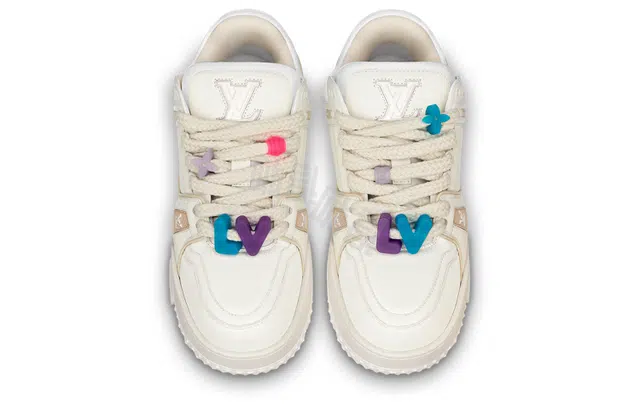 LOUIS VUITTON Trainer Maxi