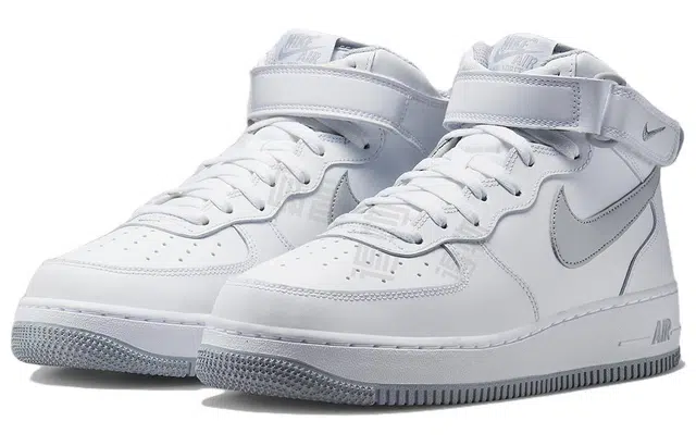 Nike Air Force 1 "WhiteMetallic"