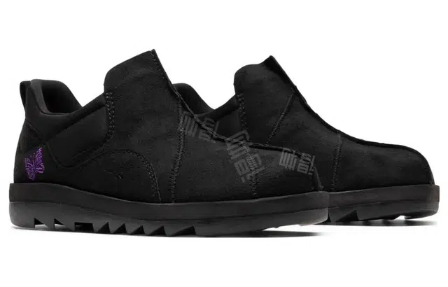 Needles x Reebok Beatnik Moc "Black"