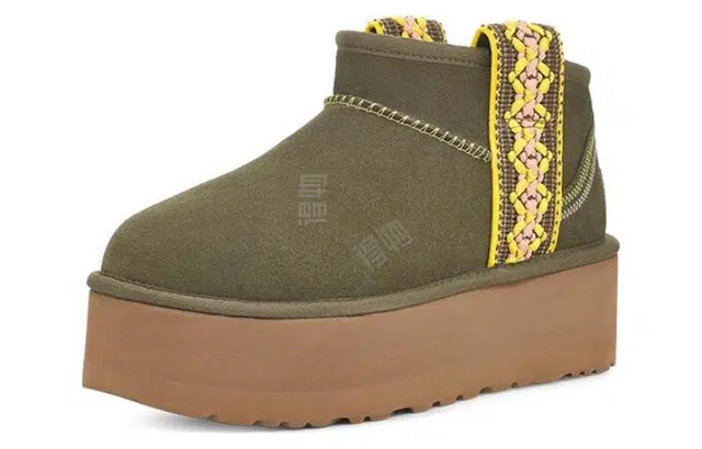 UGG