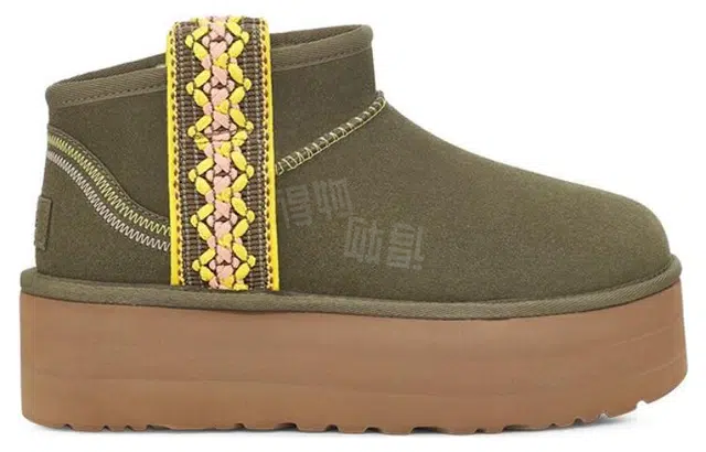 UGG