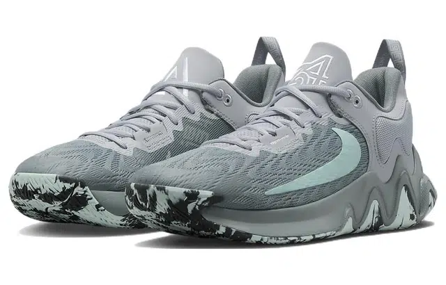 Nike Giannis Immortality 2