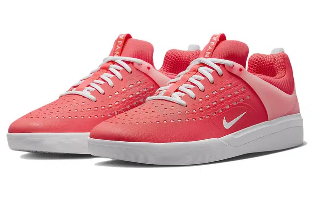 Nike SB Nyjah 3 "Hot Punch"