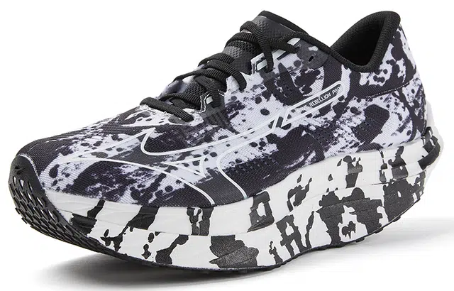 Mizuno WAVE REBELLION PRO