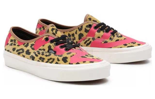 Tony Alva x Vans Authentic 44 DX