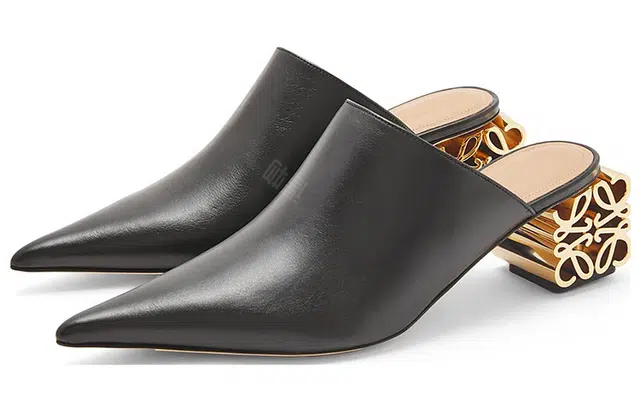 LOEWE Anagram