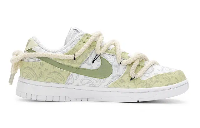 Nike Dunk Low ESS