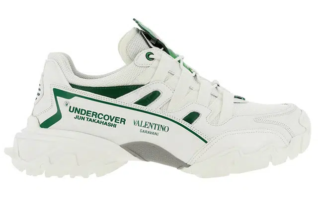 Valentino V face