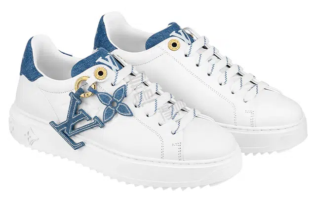 LOUIS VUITTON Time Out