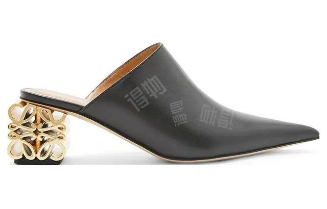 LOEWE Anagram