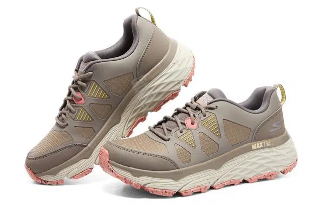 Skechers Max Cushioning TPU