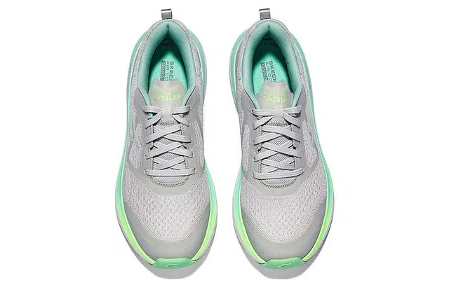 Skechers Max Cushioning DELTA