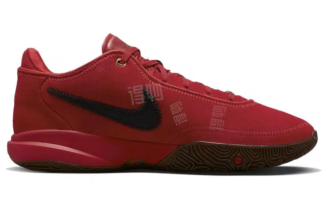 Nike LeBron 20 EP "Liverpool"