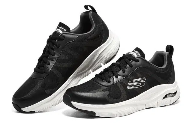 Skechers Arch Fit