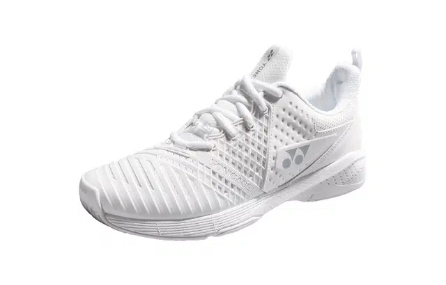 YONEX