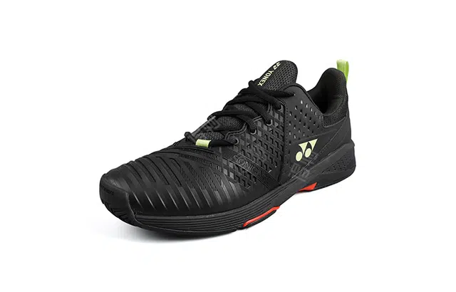 YONEX