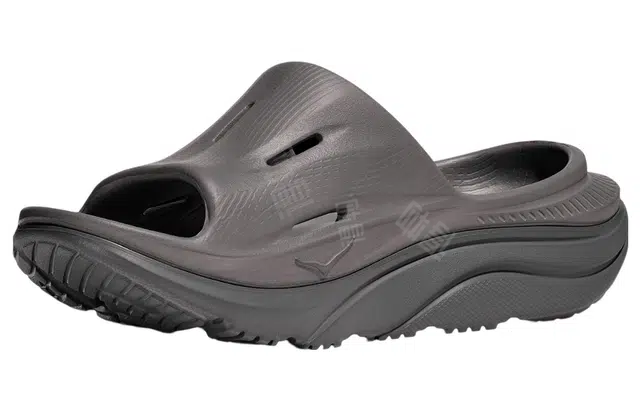 HOKA ONE ONE