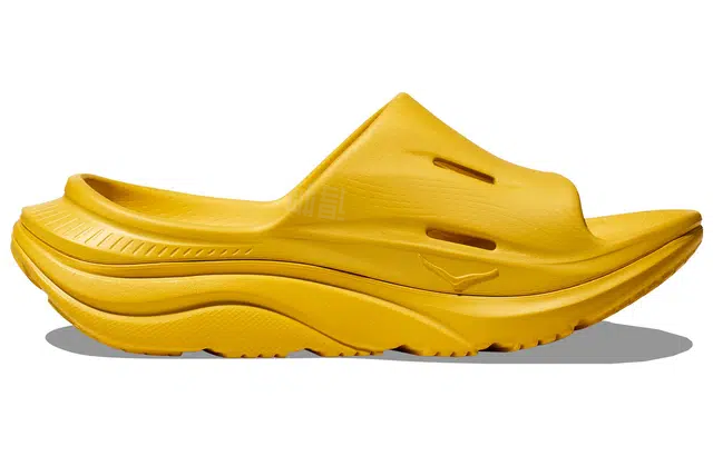 HOKA ONE ONE