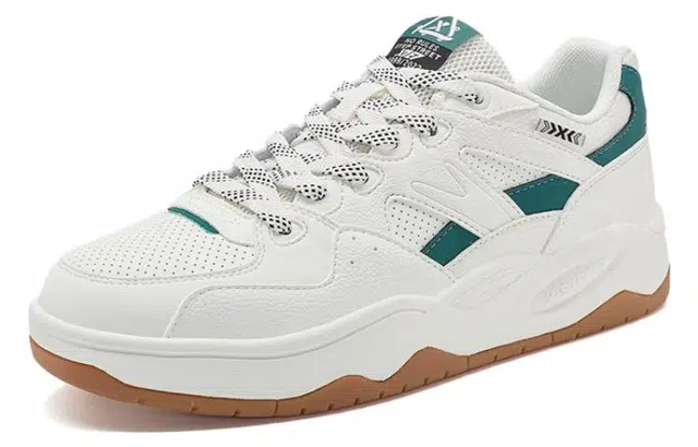 特步 防滑耐磨减震 低帮 板鞋 女款 白绿