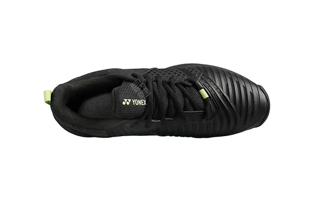 YONEX