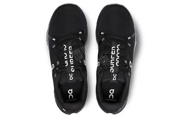 On Cloudsurfer