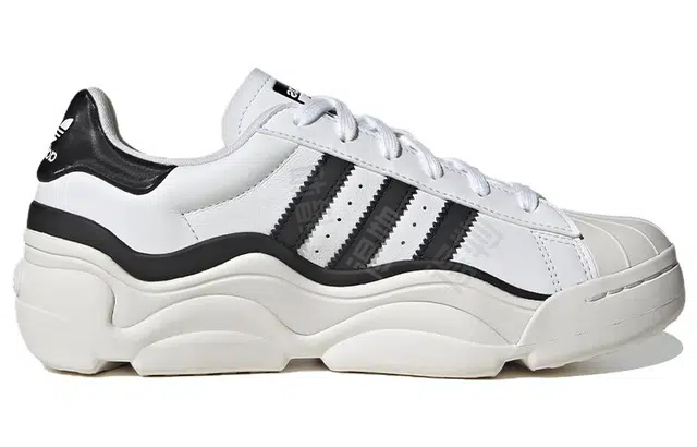 adidas originals Superstar Millencon