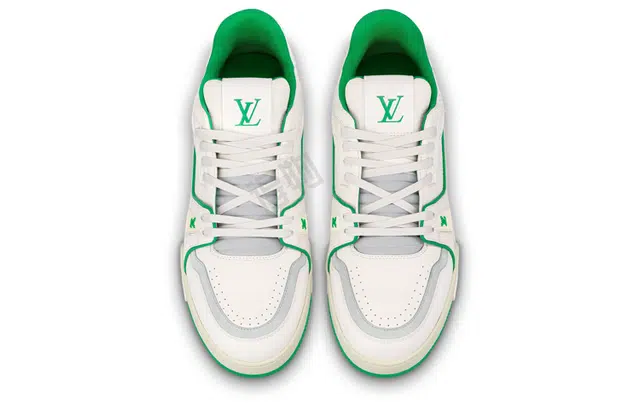 LOUIS VUITTON Trainer 54