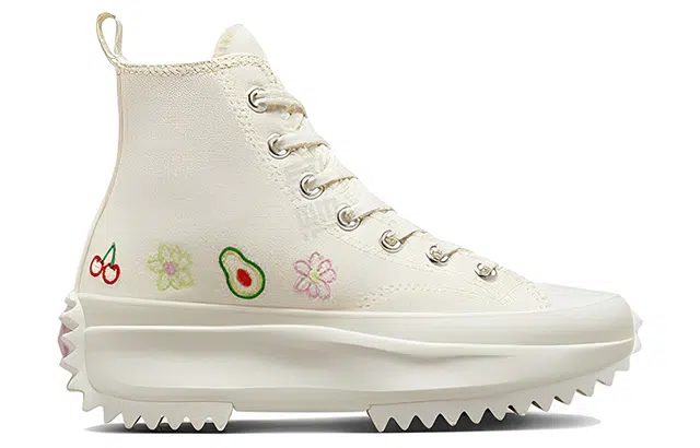 Converse Run Star Hike