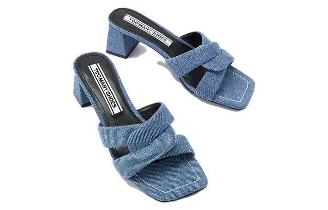 TOOMANYSHOES