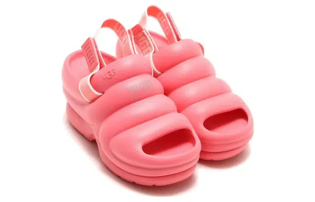 atmos pink x UGG