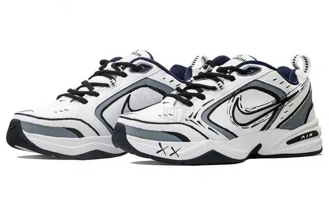 Nike Air Monarch 4
