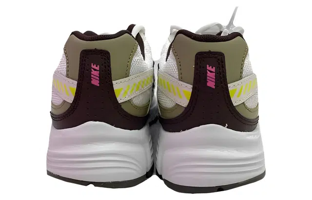 Nike Initiator
