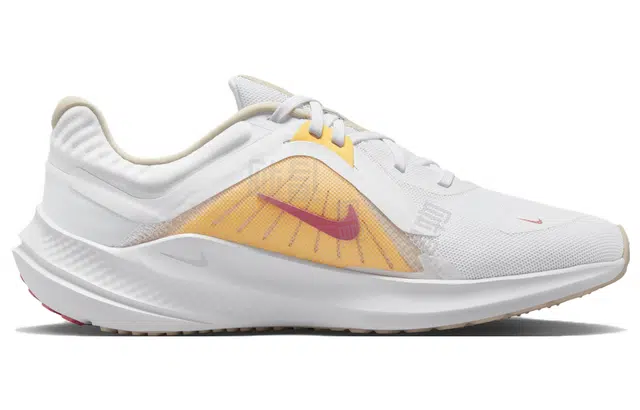 Nike Quest 5