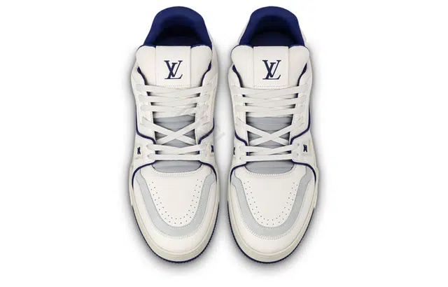 LOUIS VUITTON Trainer 54