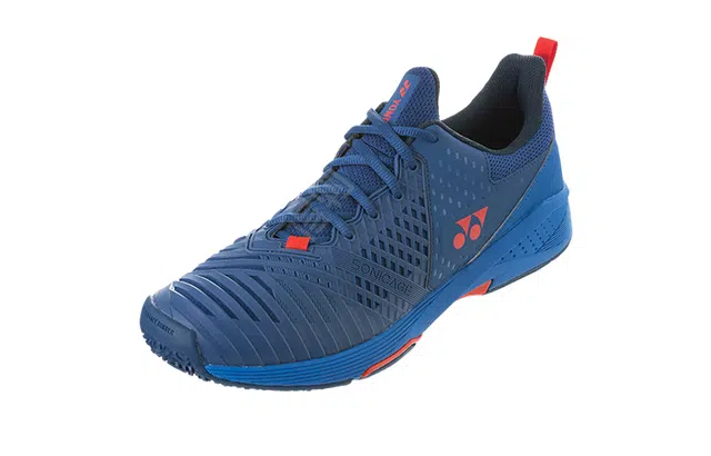 YONEX