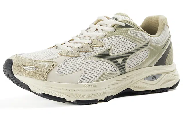 Mizuno Racer S