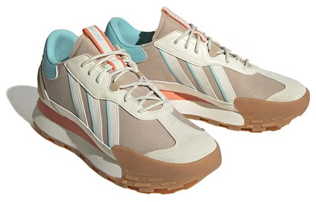 adidas neo Futro Mixr