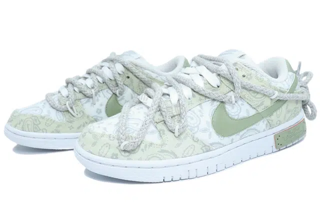 Nike Dunk Low ESS