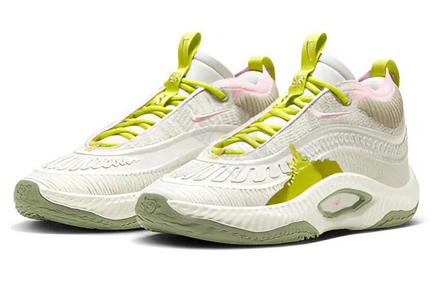 Nike Cosmic Unity 3