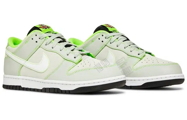 Nike Dunk Low University of Oregon PE