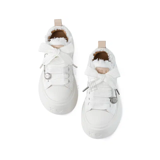 SOAP OPERA Bubble Smile Canvas Sneakers White