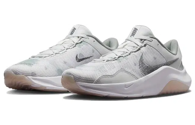Nike Legend Essential 3 Next Nature Premium