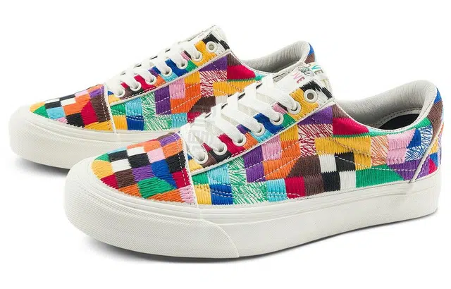 Vans Old Skool LX "Love Wins"